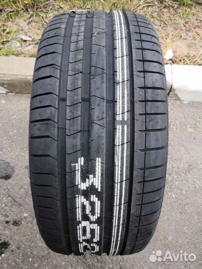 Pirelli P Zero 315/30 R22 107Y