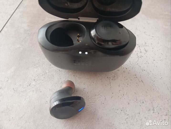 Беспроводные наушники jbl tune 125 tws