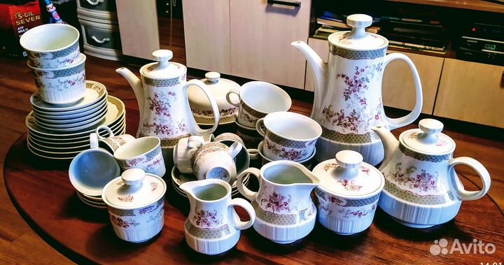 Чайно кофейный фарфоровый сервиз на 6 персон гдр