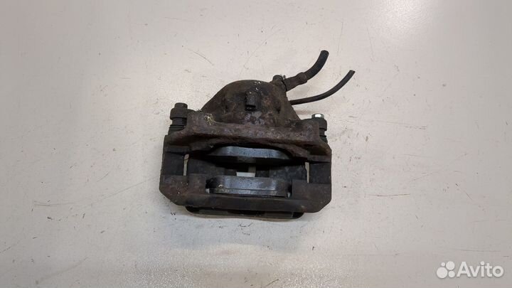 Суппорт левый передний Mercedes 124