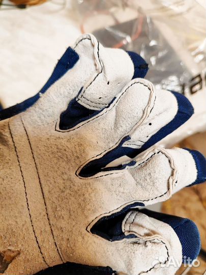 Коньки хоккейные