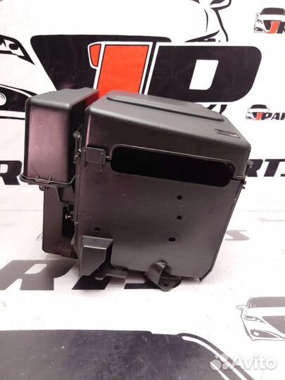 Корпус акб Mazda 3 BK