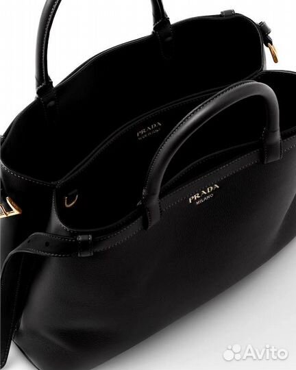 Сумка Prada Small leather handbag with belt