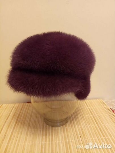 Фиолетовая норковая шапка
