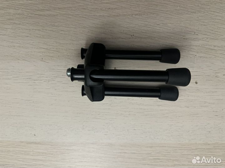 Настольная стойка для микрофона