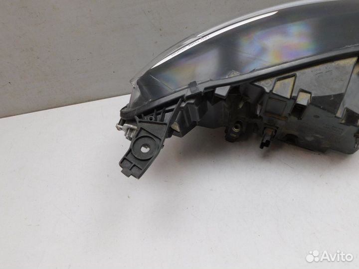 Фара левая Renault Arkana 260605885R