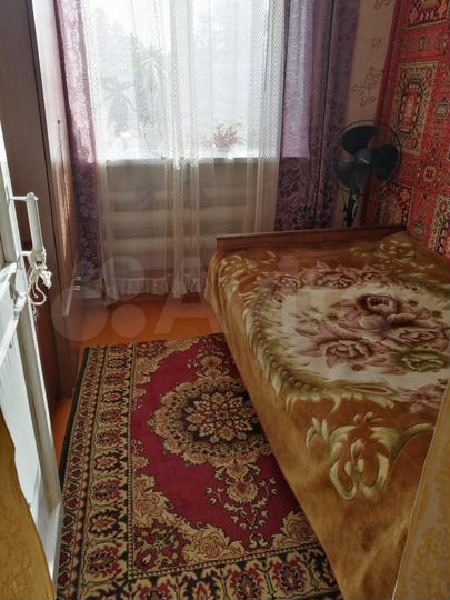 4-к. квартира, 77 м², 1/2 эт.