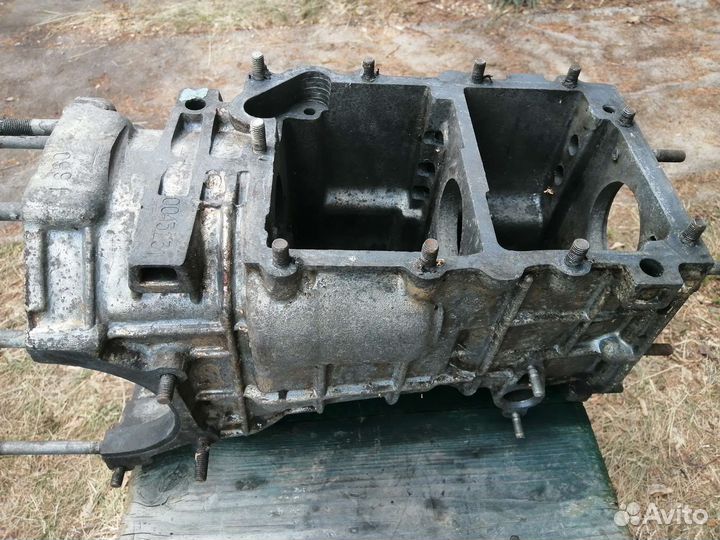 Корпус от коробки передач Заз-968
