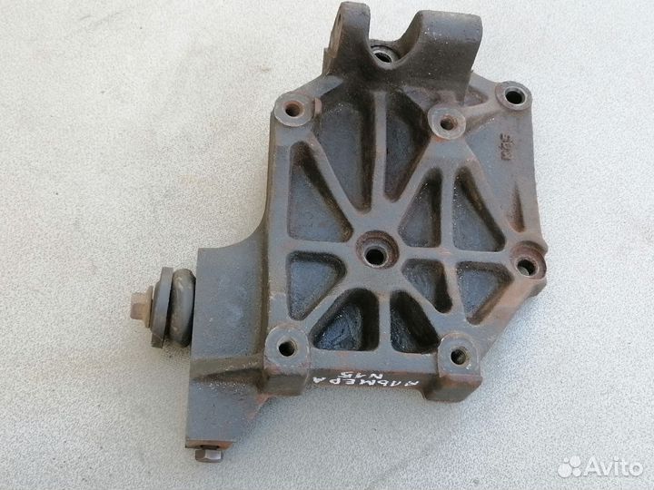 Кронштейн генератора Nissan Almera N15 1995-2000