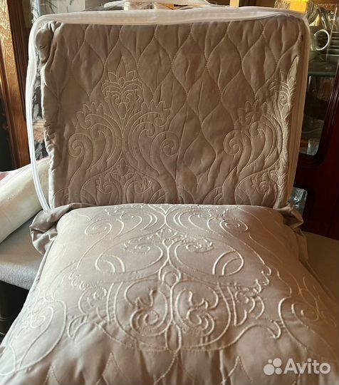 Комплект для кровати покрывало и подушки