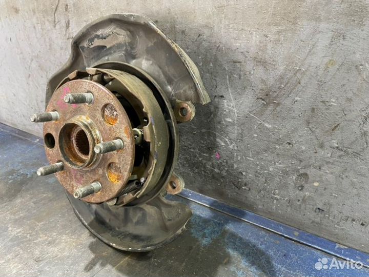 Ступица задняя правая Toyota Altezza E10