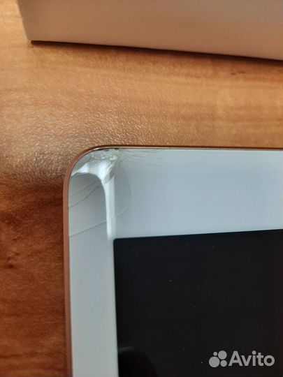 Планшет apple iPad 6 32GB Wi-Fi