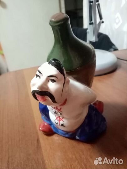 Штоф Казак с бутылью. Ваза богемия
