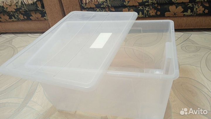 Ящик пластиковый с крышкой