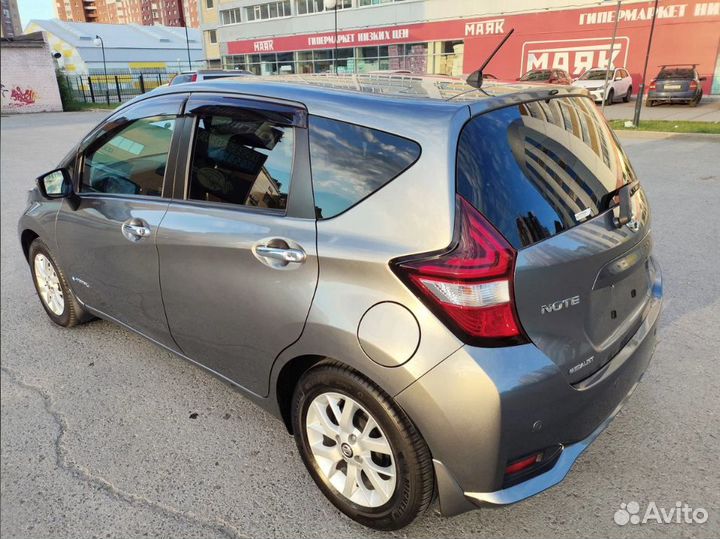 Прокат и аренда nissan note