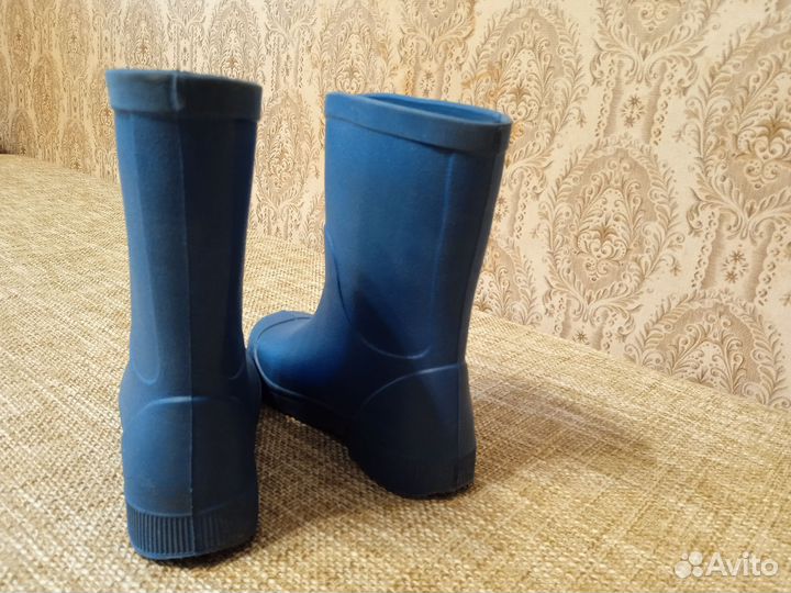 Резиновые сапоги