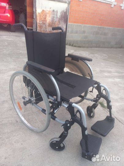 Коляска инвалидная
