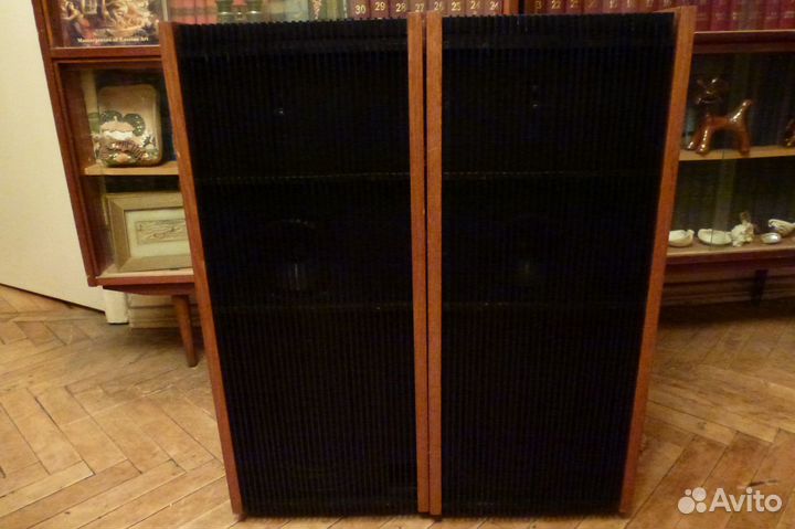 Акустика Cambridge Audio R40 Transmission Line