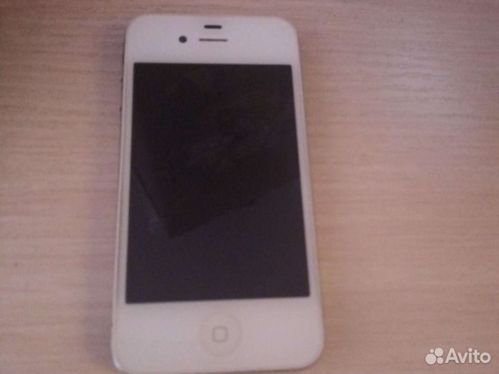 Телефон iPhone 4s
