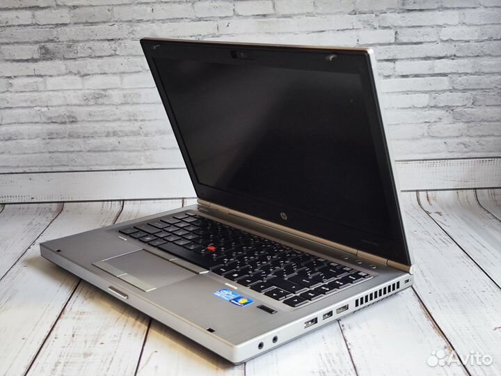 Мощный hp 14.1/i7-2640m/Radeon 6470m/8/256SSD