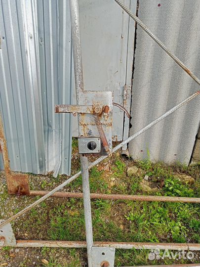 Каркас распашных ворот с калиткой