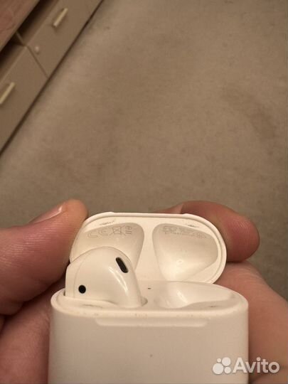 Кейс apple airpods и 1 шаушник