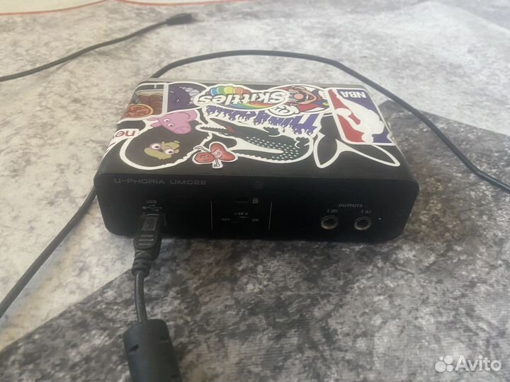 Звуковая карта behringer umc22