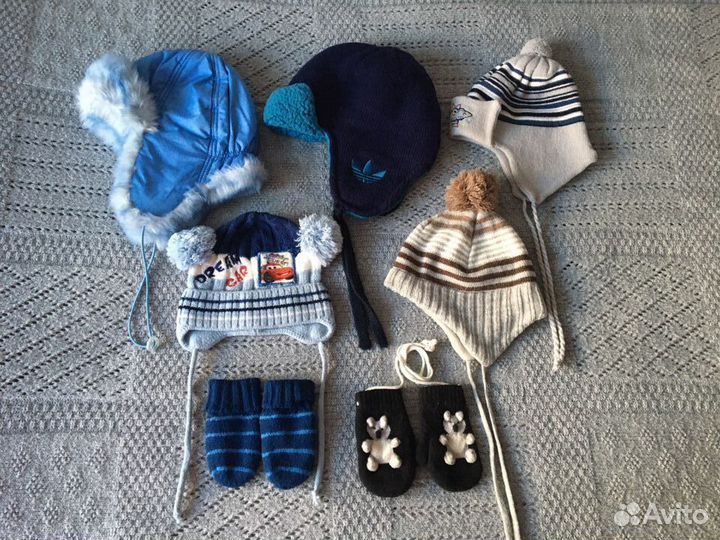 Зимние шапки, варежки