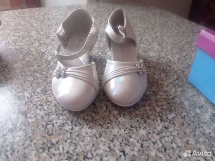 Туфли для девочки 28размер