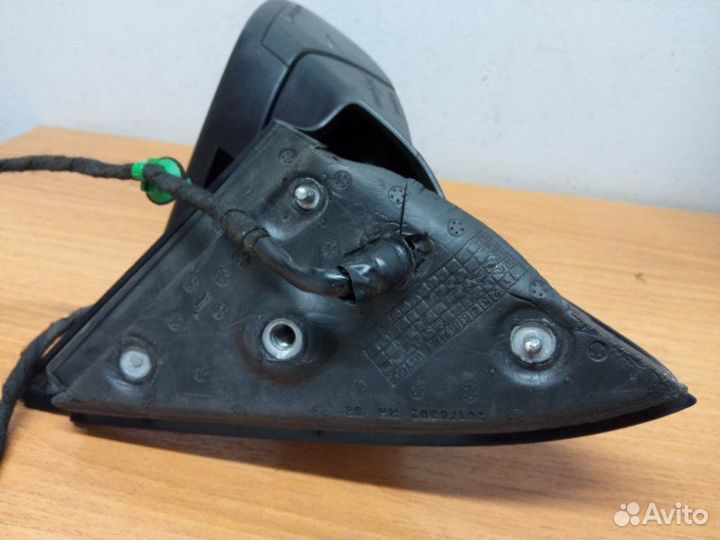 Зеркало правое Volkswagen Passat Cc 2008-2017