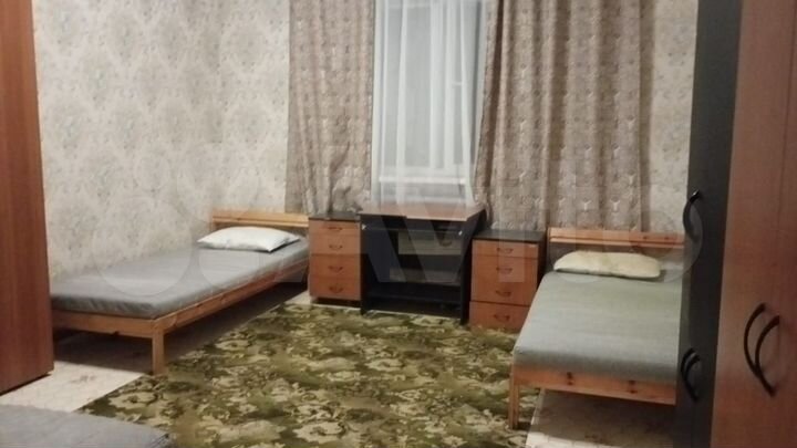 Комната 18 м² в 2-к., 2/2 эт.