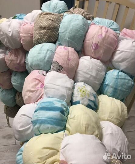 Бортики на детскую кроватку