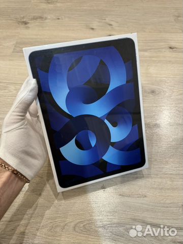 Продам Новый Запечатанный iPad AIR 5 M1