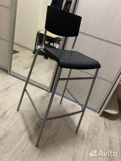 Стул для визажиста бровиста