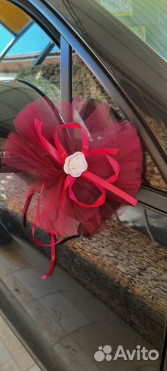 Украшение на свадебную машину