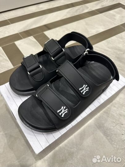 Сандалии женские MLB