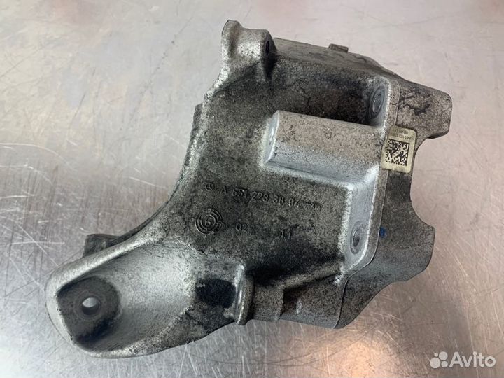 Кронштейн двигателя левый Mercedes Gle W166 OM651