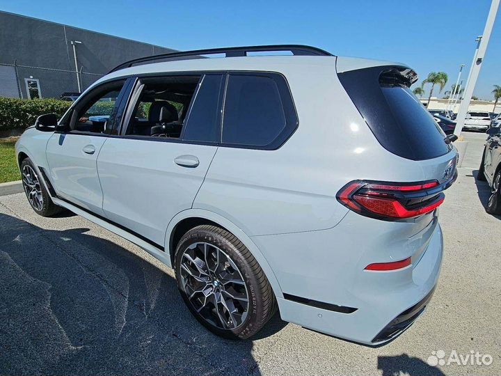 BMW X7 3.0 AT, 2024, 13 141 км