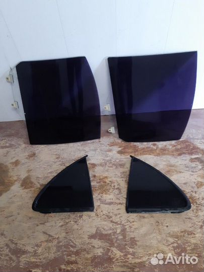 Дверные стекла задние на Nissan Almera Classic B10