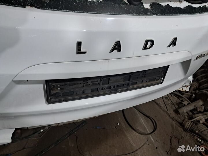 Накладка крышки богажника xray