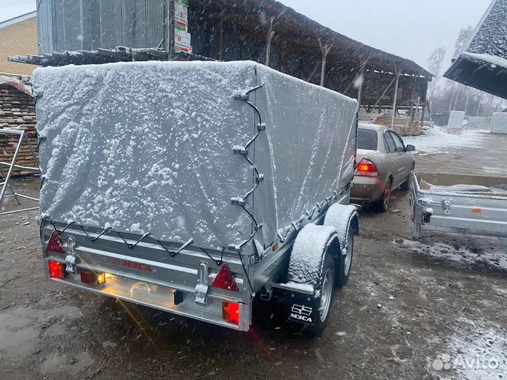 Небольшой бортовой прицеп для личных грузов