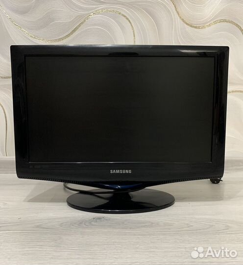 Телевизор Samsung 22 дюйма, FullHD