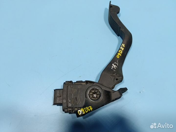 Педаль газа для Peugeot 301