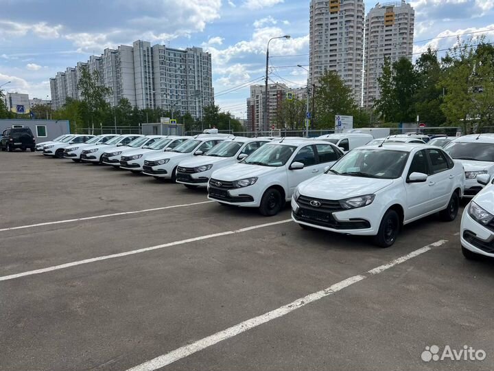 Водитель на постоянную работу на авто компании