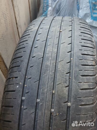 Goodyear EfficientGrip Performance 225/55 R19 99V