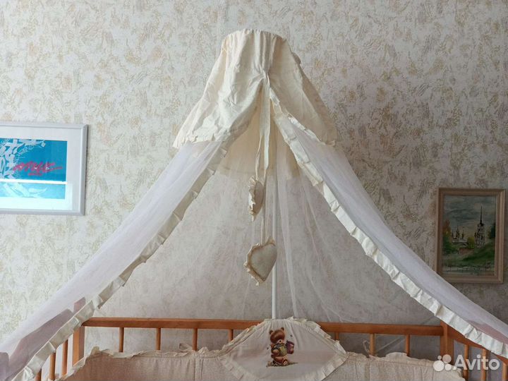 Детская кроватка