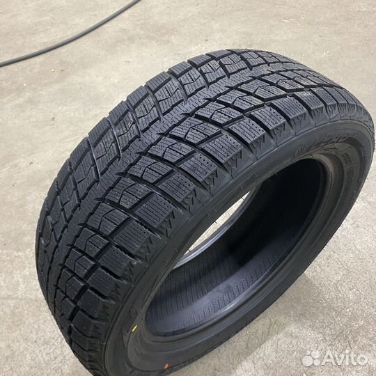 Leao Winter Defender Ice I-15 215/60 R16 99T