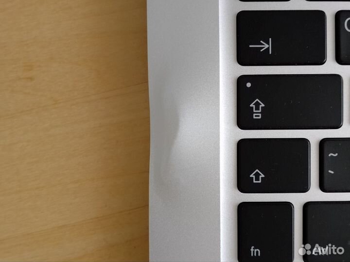 Macbook топкейс