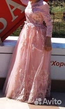 Вечернее платье