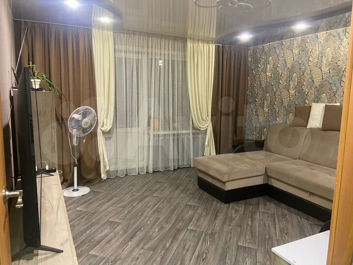 3-к. квартира, 64 м², 1/3 эт.